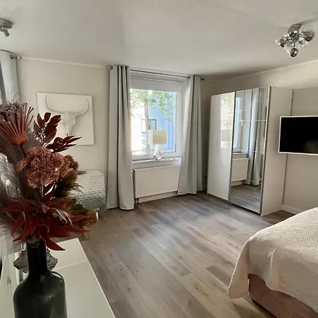 Appartement Living In Ohligs Dachgeschoss 4 Personen *