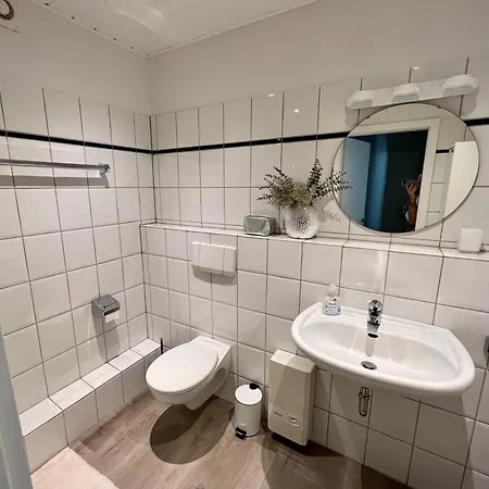 Living In Ohligs Dachgeschoss 4 Personen Appartement *