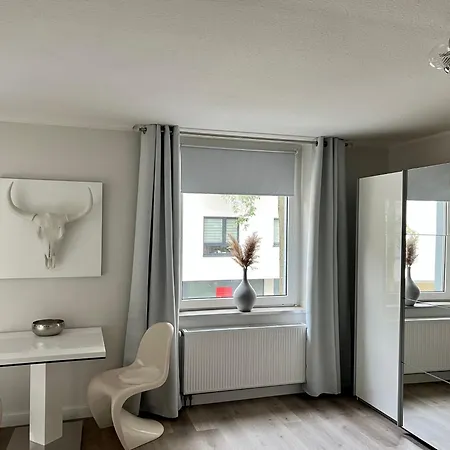 Living In Ohligs Dachgeschoss 4 Personen Appartement *