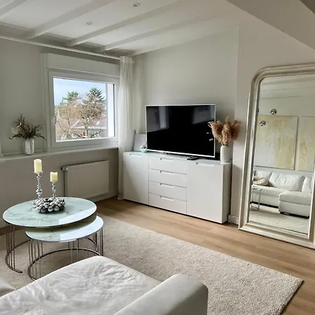 Appartement Living In Ohligs Dachgeschoss 4 Personen Solingen